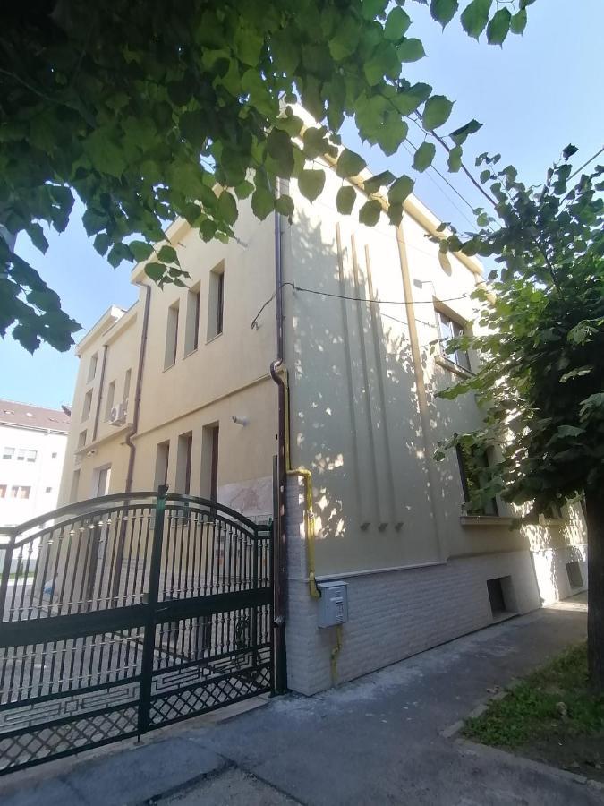 Nova Lake Apartamente Wild Jungle Satu Mare Dış mekan fotoğraf